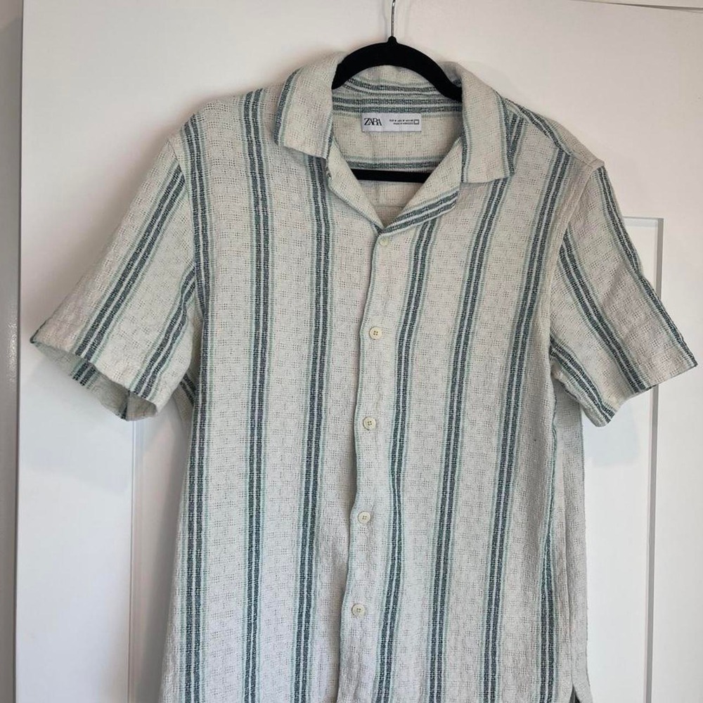 Zara Cream & Green Textured Camp Collar Shirt — Men's Medium - Picture 3 of 6